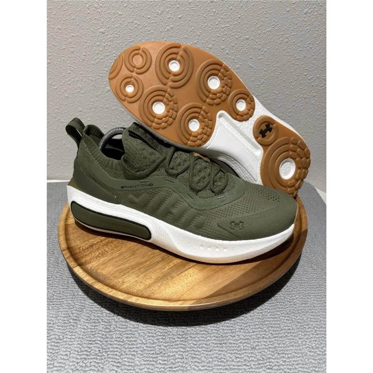 Mens Size 10 Under Armour UA Hovr Phantom 4 Shoe Marine OD Green 3027593-390