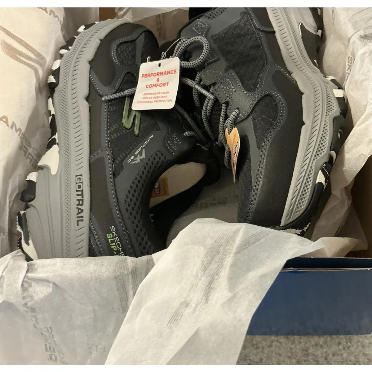 Skechers Go Run Trail Altitude 2.0 Rocky Hill Slip-ins Memory Foam Bkgy