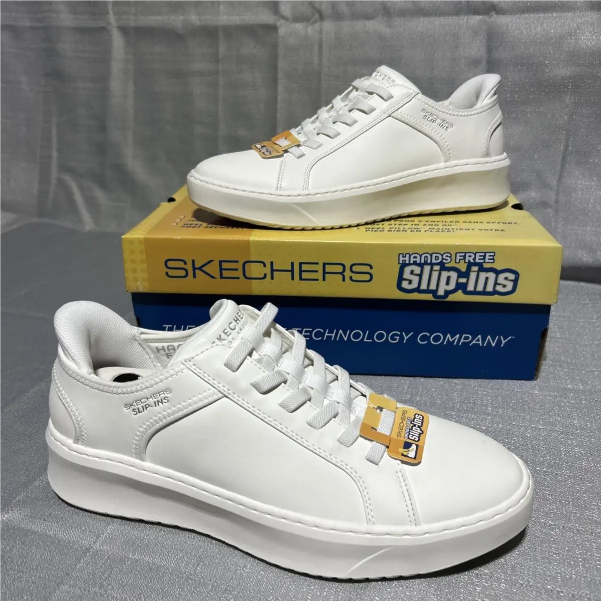Men Skechers Court Break Double Vented Hands Free Slip-ins Shoes SZ 11.5 White