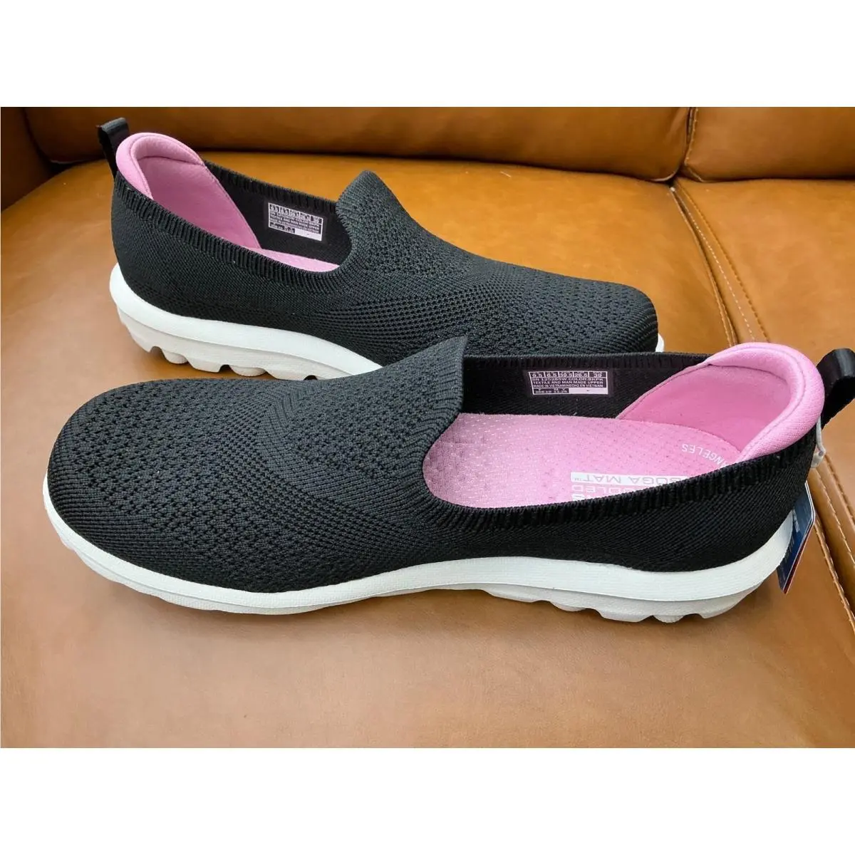 Skechers shoes - Skechers Go Walk Travel - Kourt - Black 3