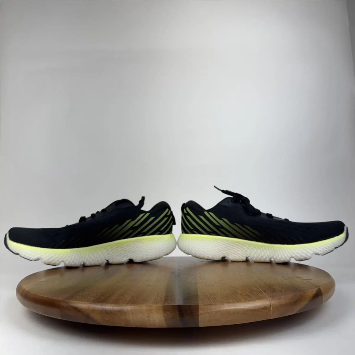 Skechers shoes - Skechers Go Run Maxroad 5 - Black 4