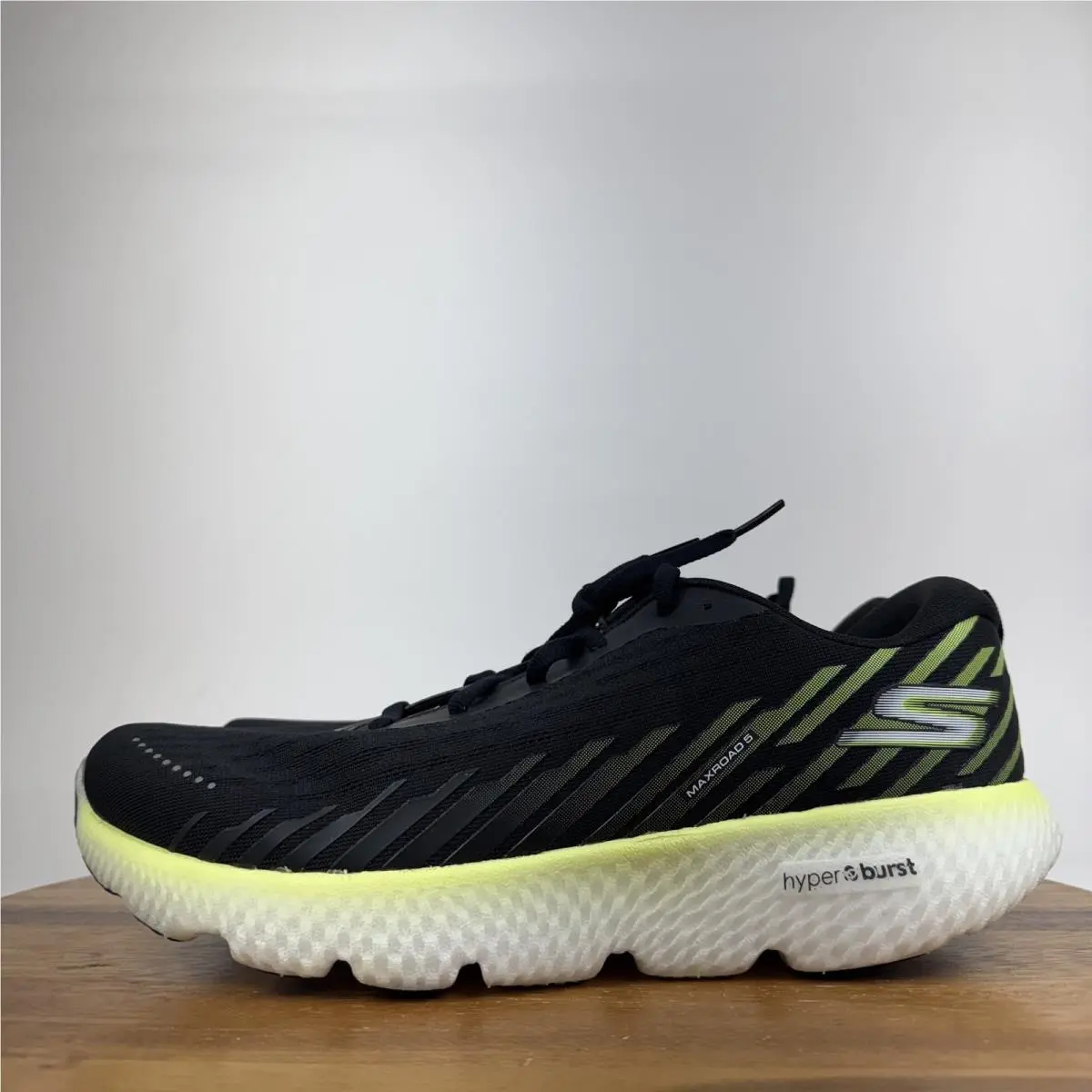 Skechers shoes - Skechers Go Run Maxroad 5 - Black 1