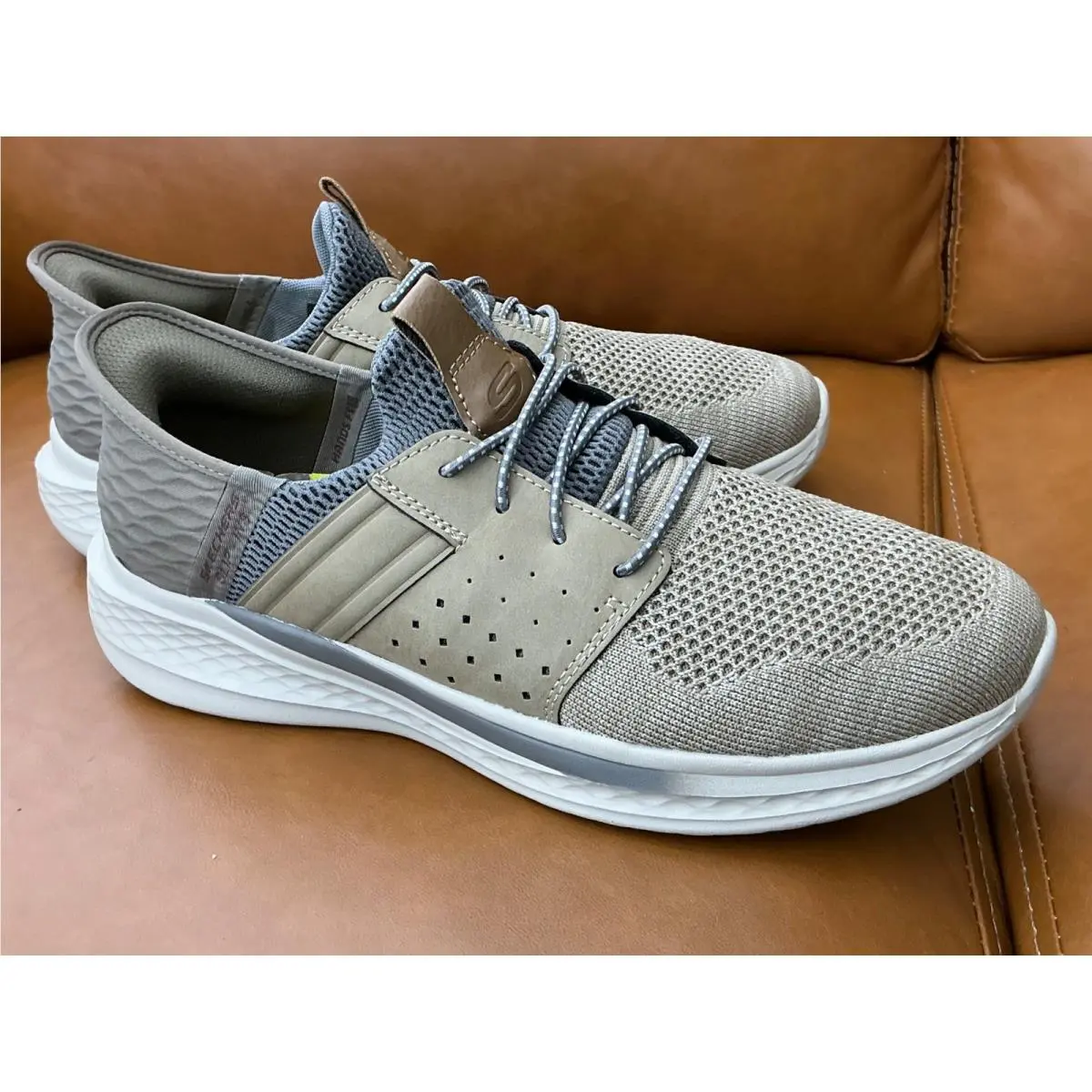 Skechers Garner Newick Slip-ins Mens 9.5 Dark Brown Vegan Sneakers