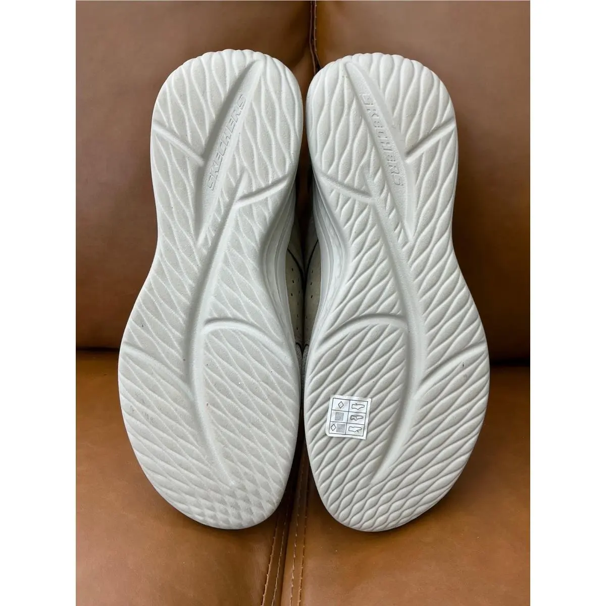 Skechers shoes - Garner-Newick - Brown 1