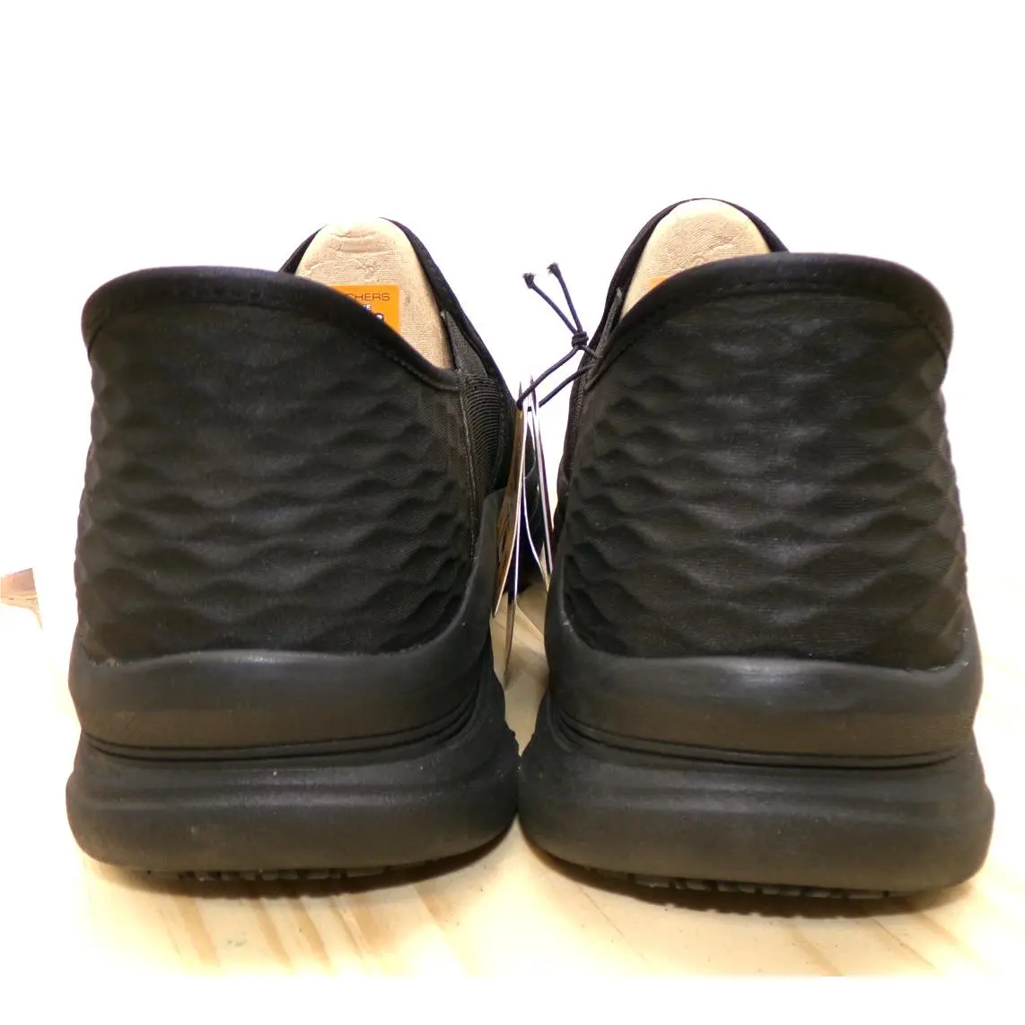 Skechers shoes - Skechers D`Lux Walker SR Joden - 200217W - Black 3