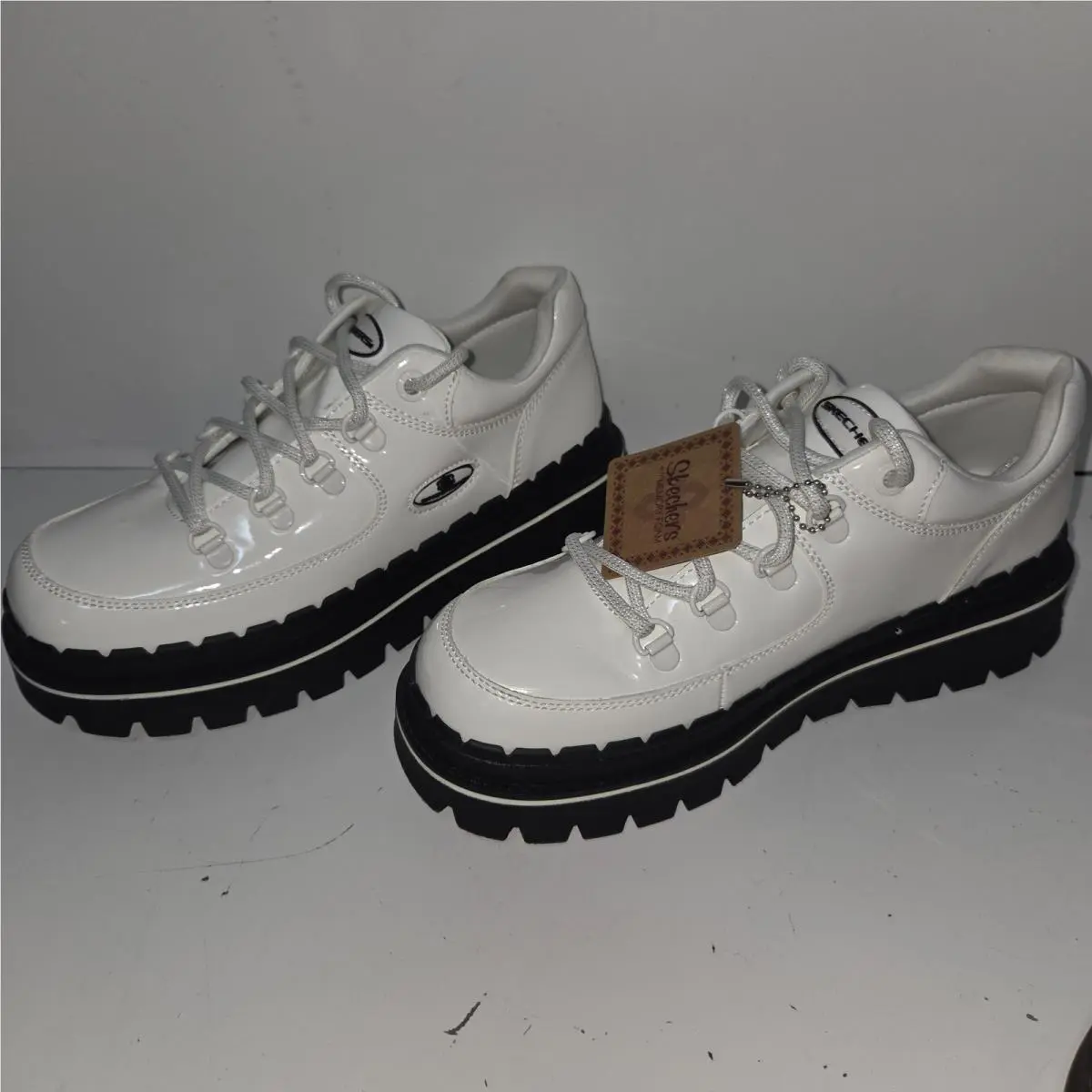 Skechers Jammers Chunky White Platform Sneakers Women`s Size 8.5