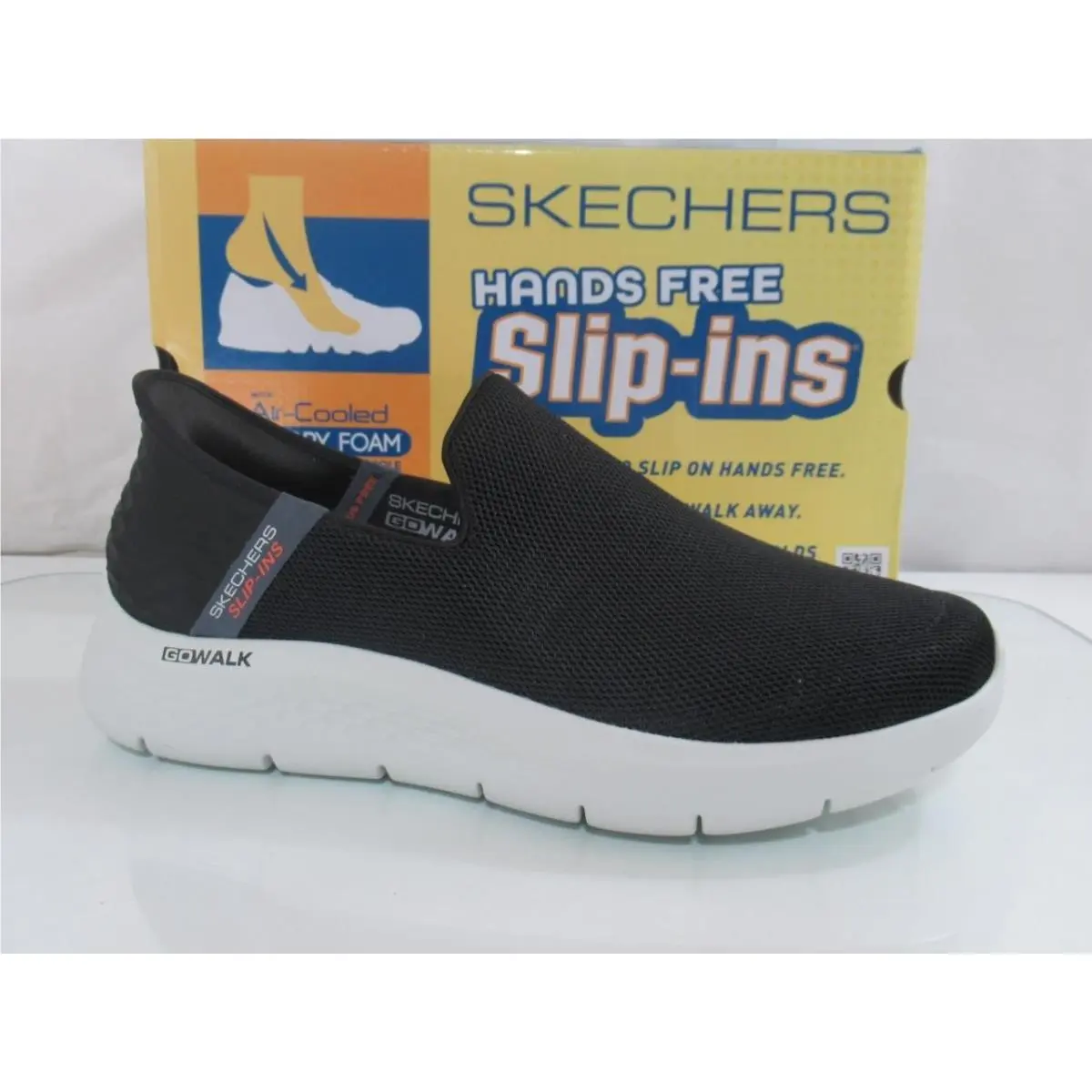Men`s Skechers Size 10.5 Slip Ins Go Walk Flex No Hands Sneakers Black / Grey