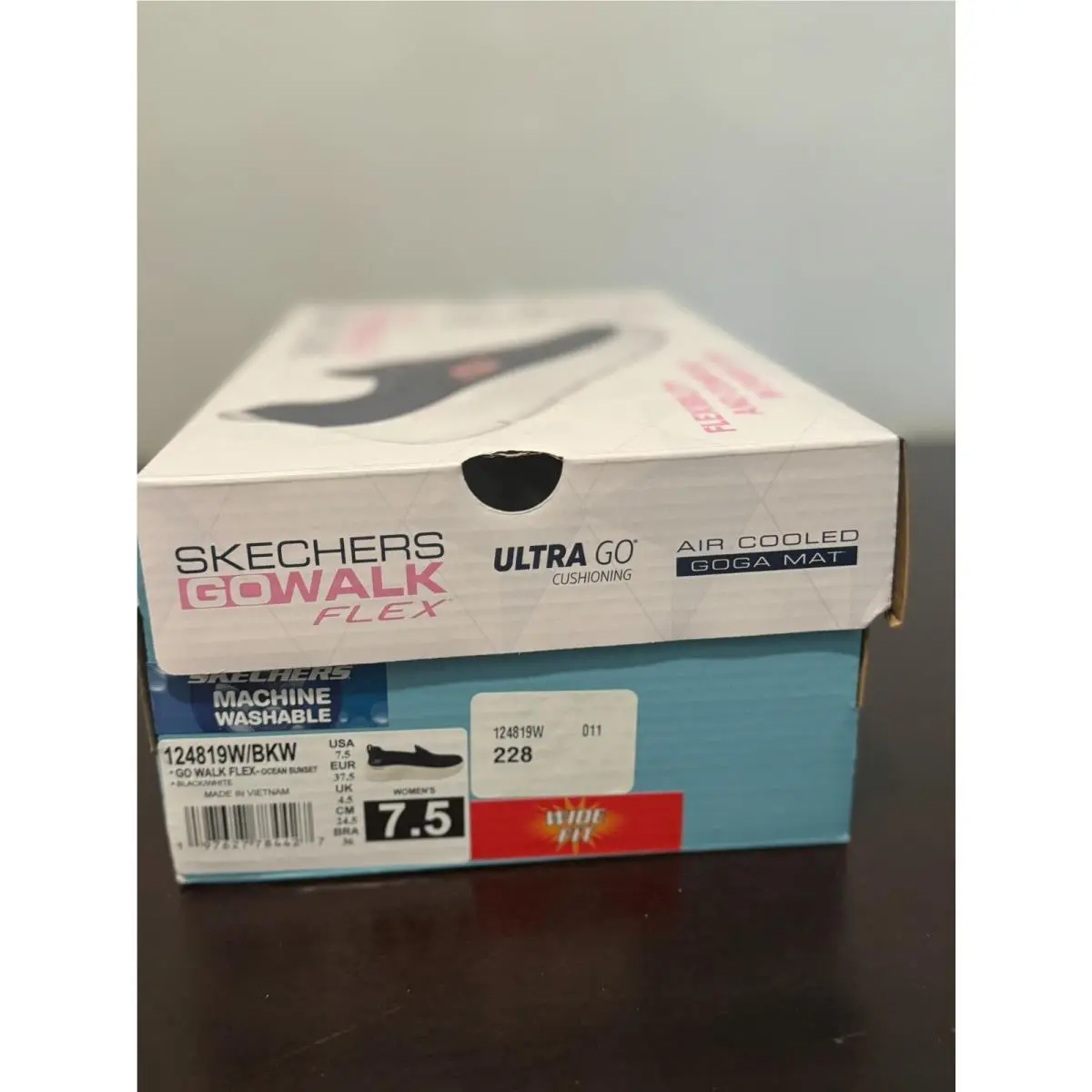 Skechers shoes - SKECHERS Performance Go Walk Flex - Black/White 7