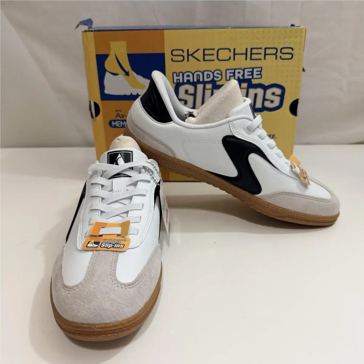 Skechers Womens Slip-ins Air-cooled Memory Foam Hotshot Kickoff Sneakers 8.5