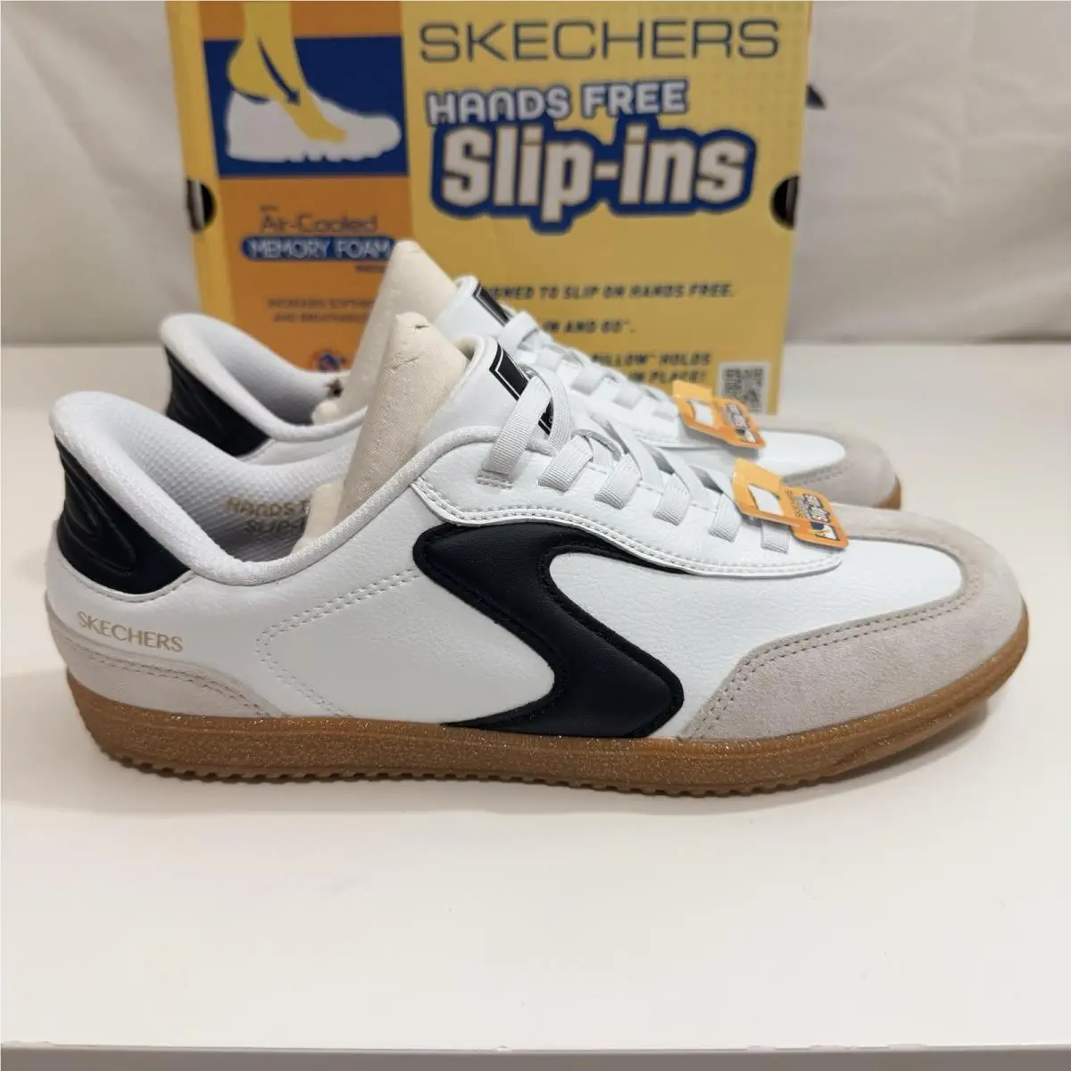 Skechers shoes - Skechers Slip-Ins Air-Cooled Memory Foam Hotshot Kickoff - 185322/WBK - White, Black 1