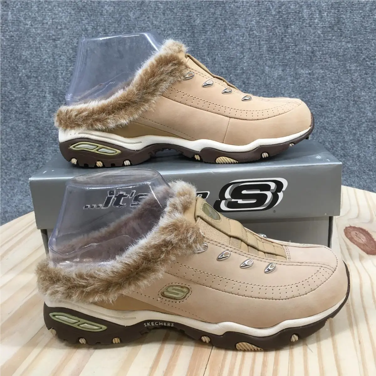 Skechers Premiere Sled Dog Shoes Womens 6 Clogs Fur Lined Leather Brown