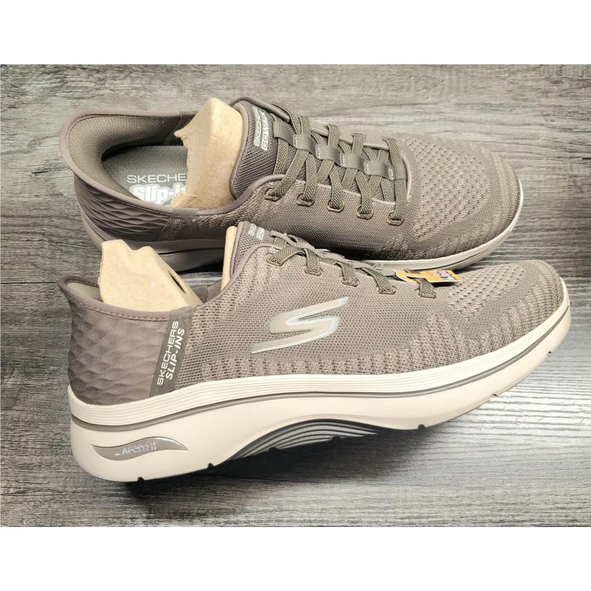 Skechers shoes - GO WALK Arch Fit - WALK Arch Fit - Beige 2
