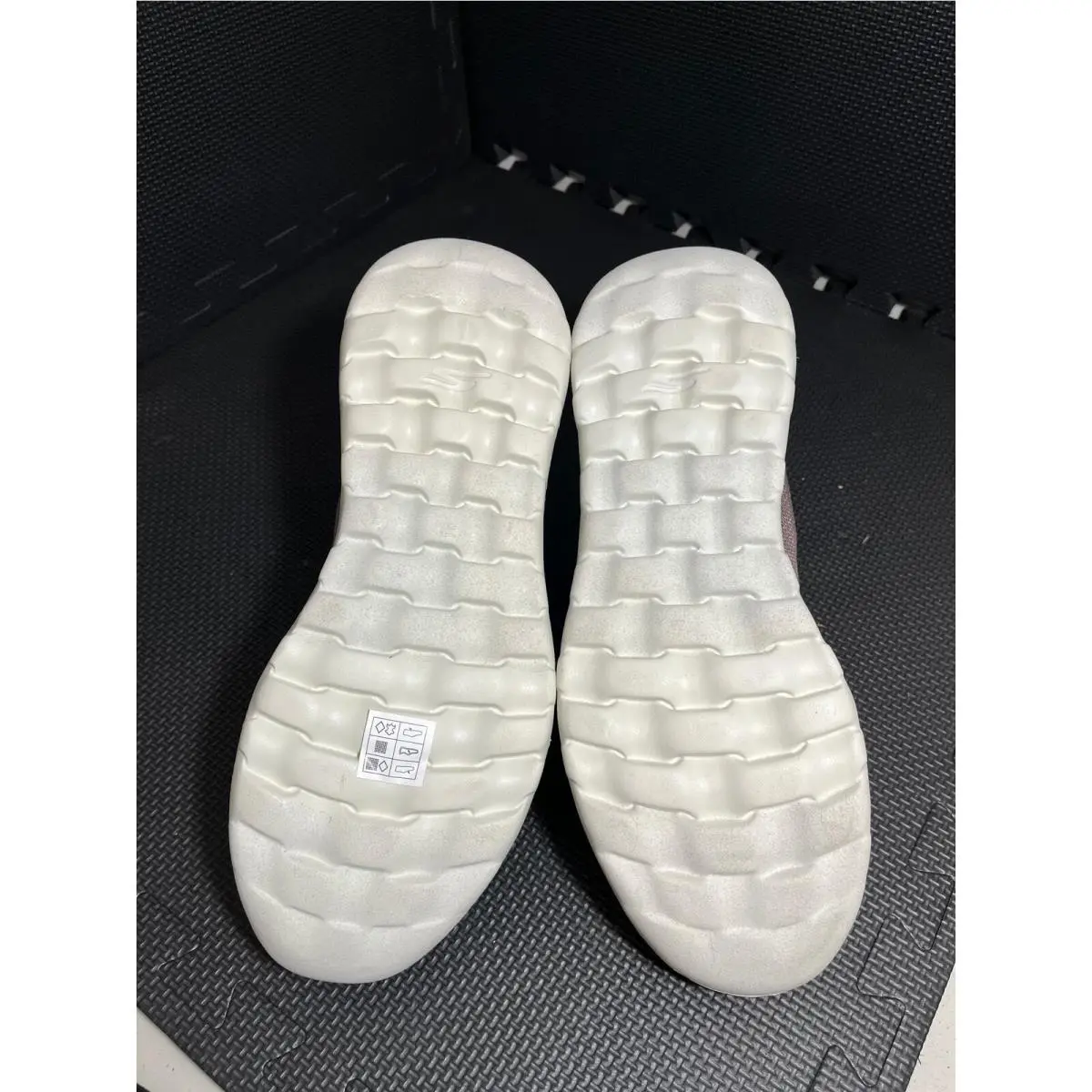 Skechers shoes 3