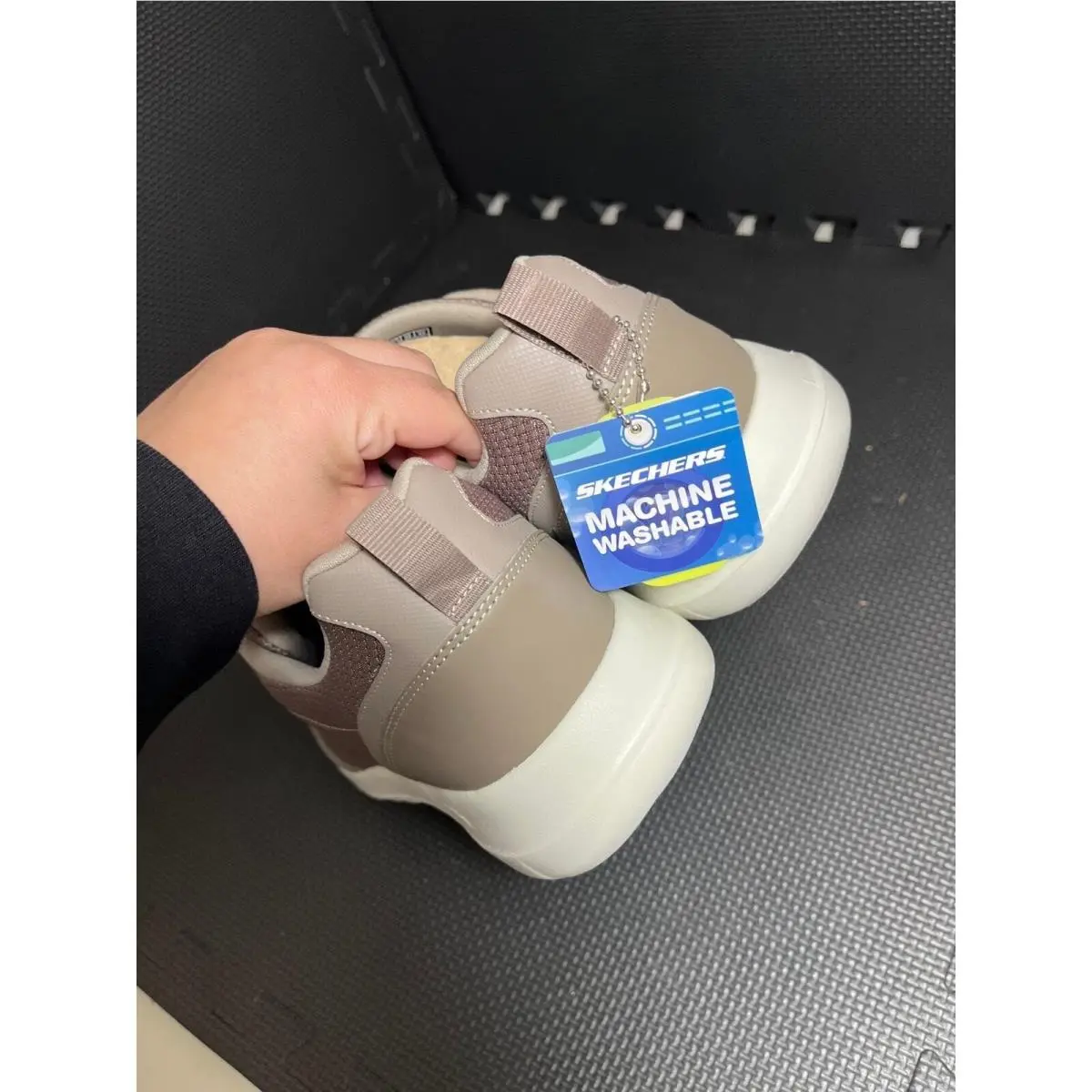 Skechers shoes 4