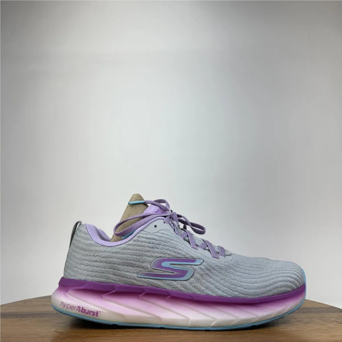 Womens Skechers Go Run Forza 4 Gray Blue Athletic Sneakers Size 8.5 M