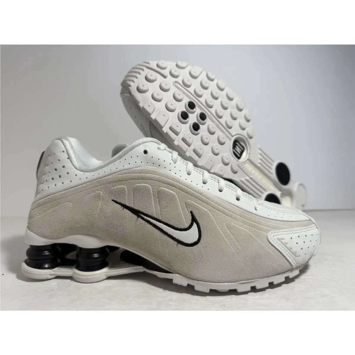 Nike shoes - Nike Shox R4 - Shox - HQ7739-100 - White 4