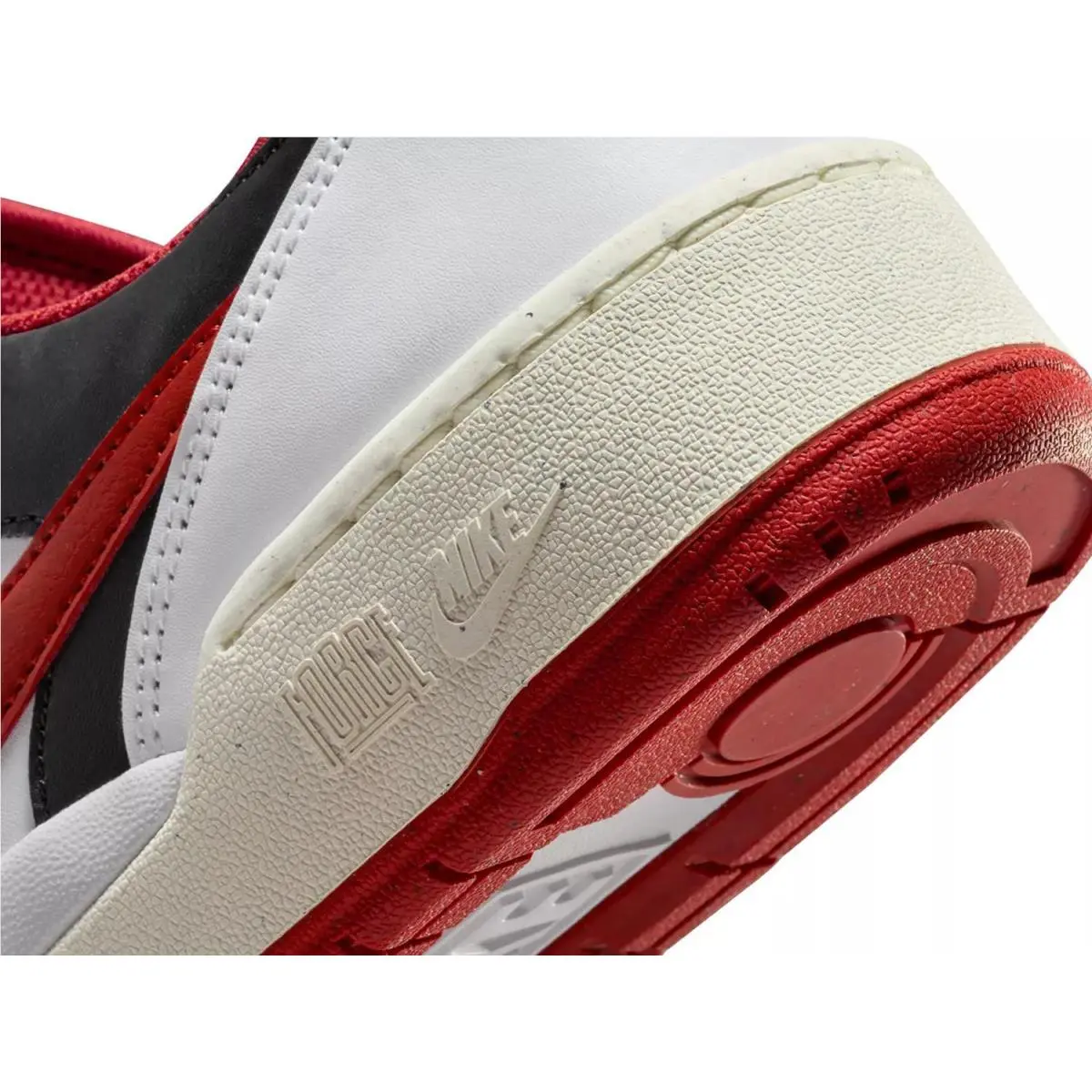Nike shoes - White/Red 6