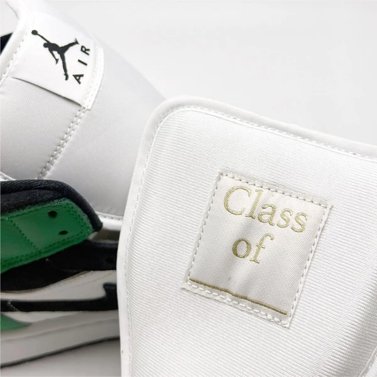 Nike shoes - Air Jordan 1 Mid - Air Mid - II9812-100 - White 11