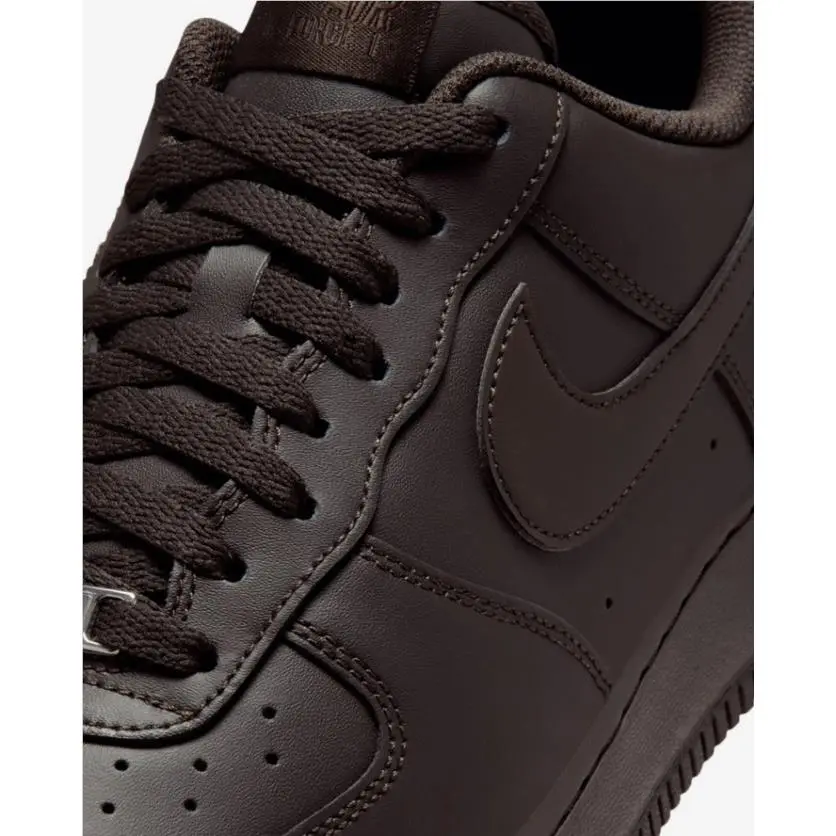 Nike shoes - Brown 3