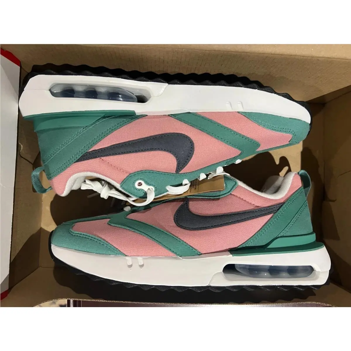 Wmns Nike Air Max Dawn Size 6 9