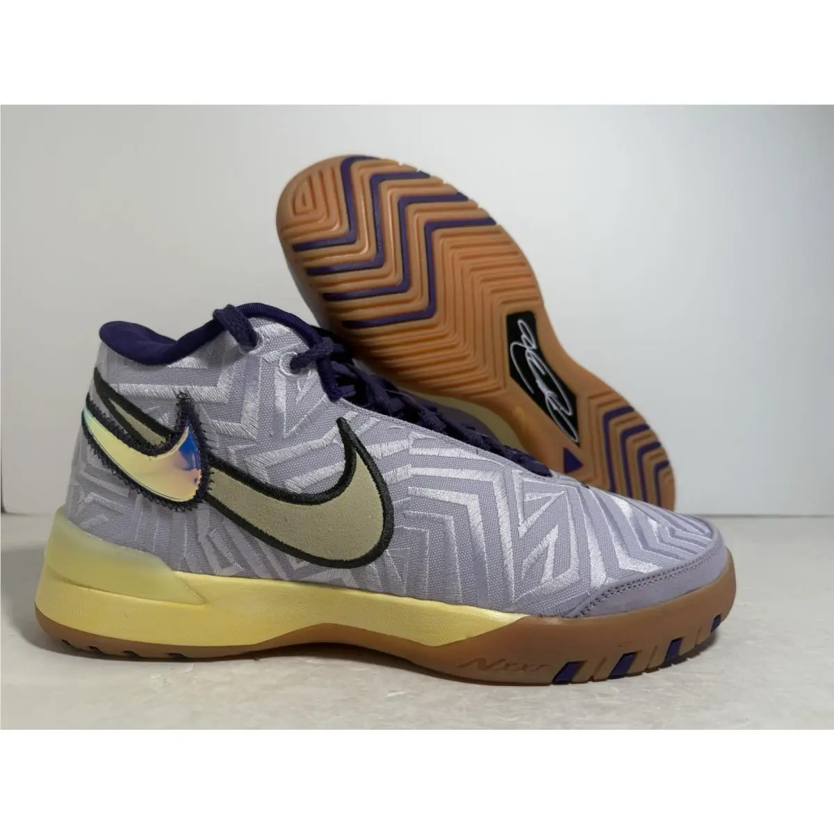 Nike Air Zoom Lebron Nxxt Genisus LE Lakers Amethyst Tint Purple IH2370-500 EK