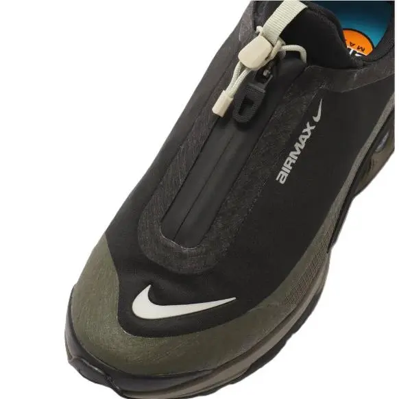 Nike shoes - Black/Cargo Khaki/Metallic Silver 4