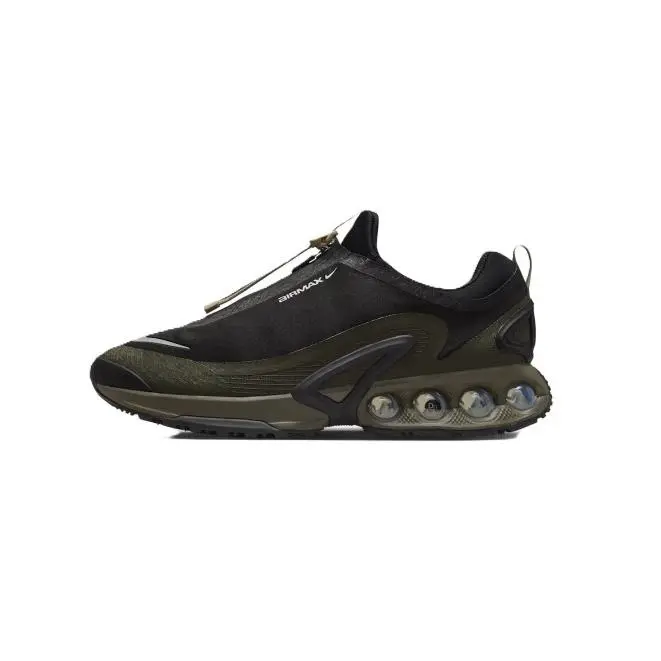 Nike shoes - Black/Cargo Khaki/Metallic Silver 9