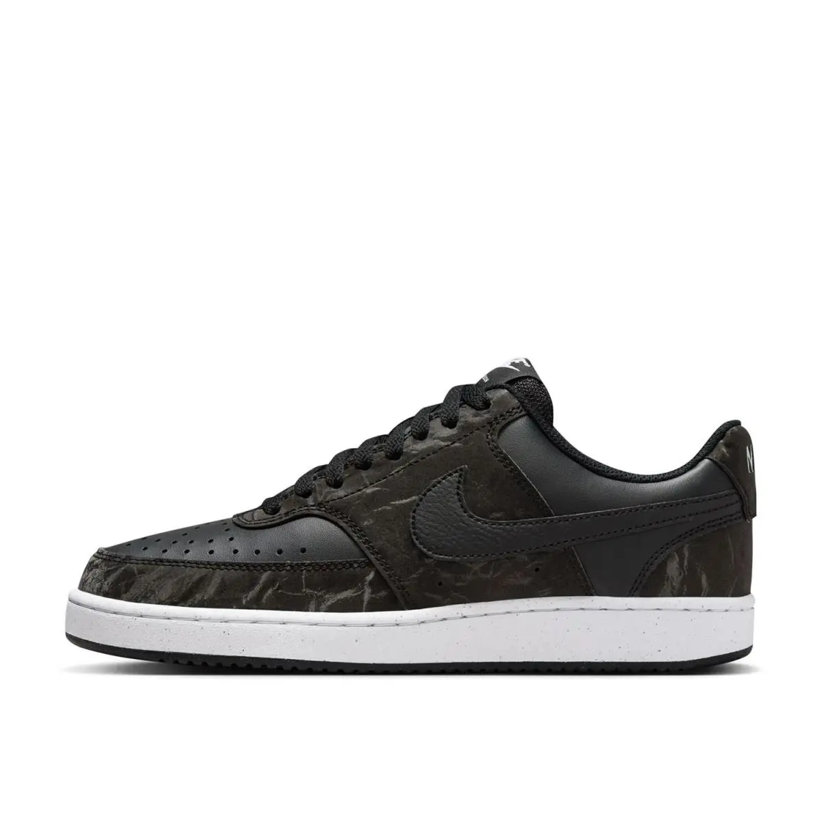 Nike shoes - Black/White 12