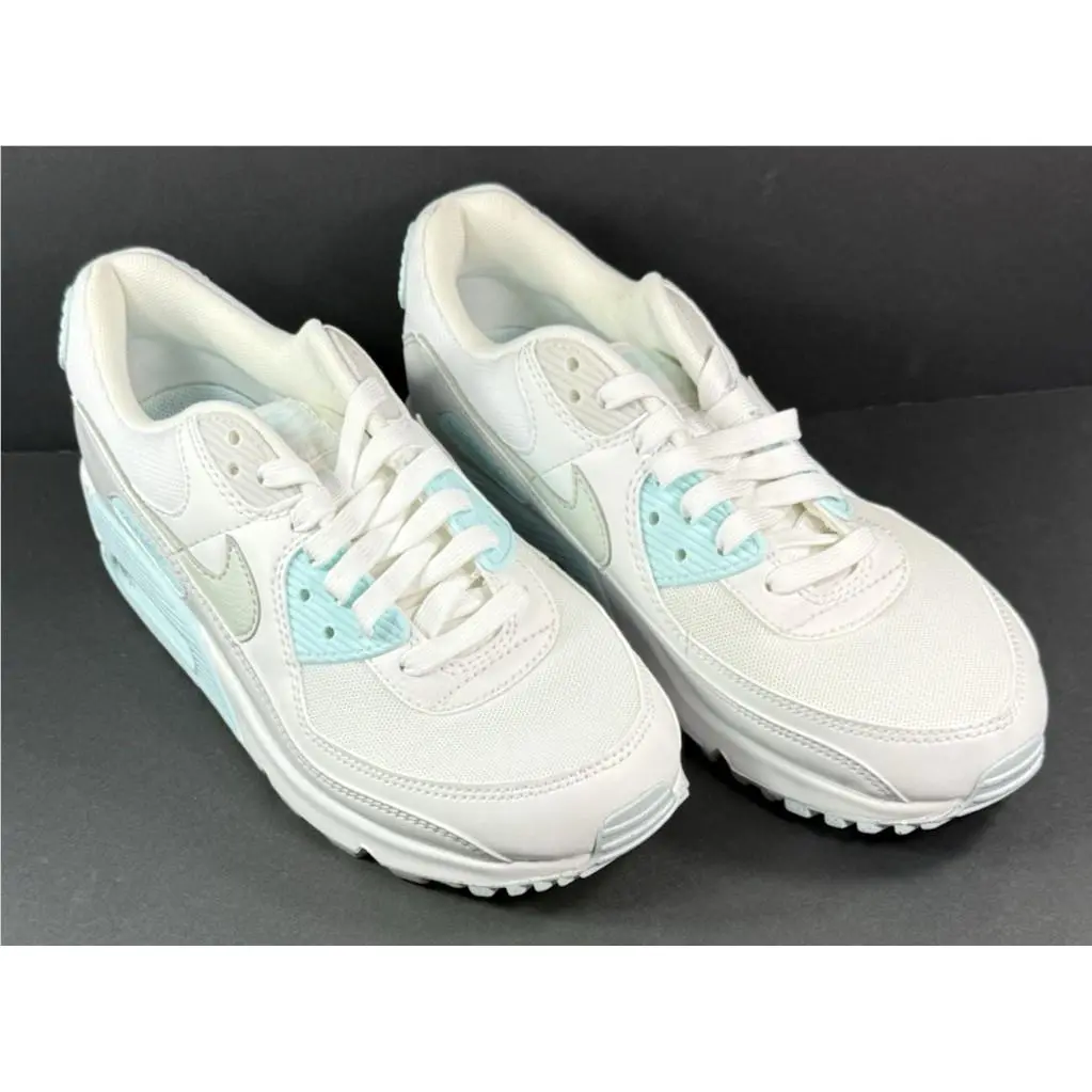 Womans Nike Air Max 90 / White-light Silver / DH8010-104 /
