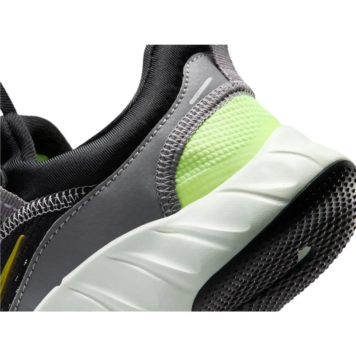 Nike shoes - Black/Green 6