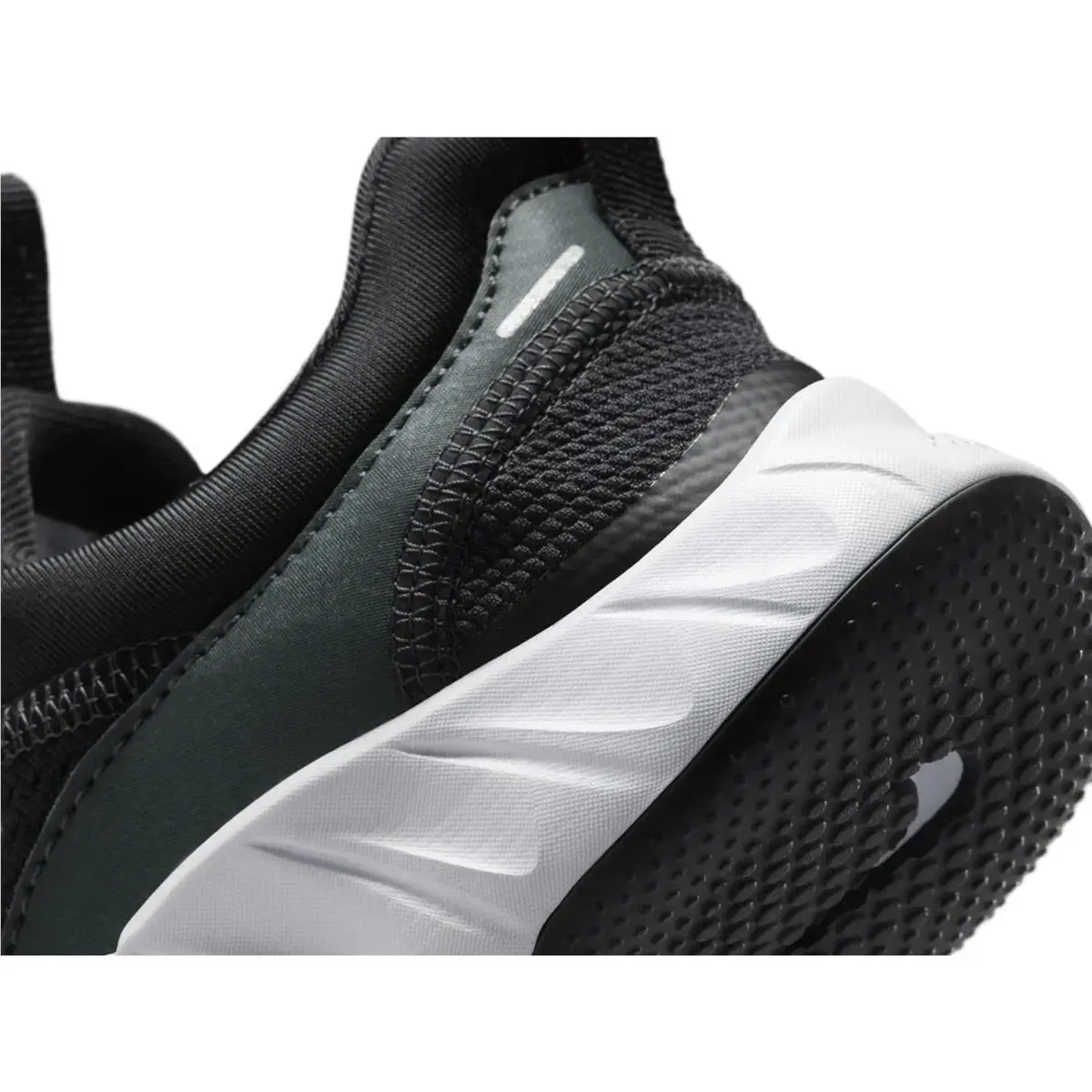 Nike shoes - Black/Green 24