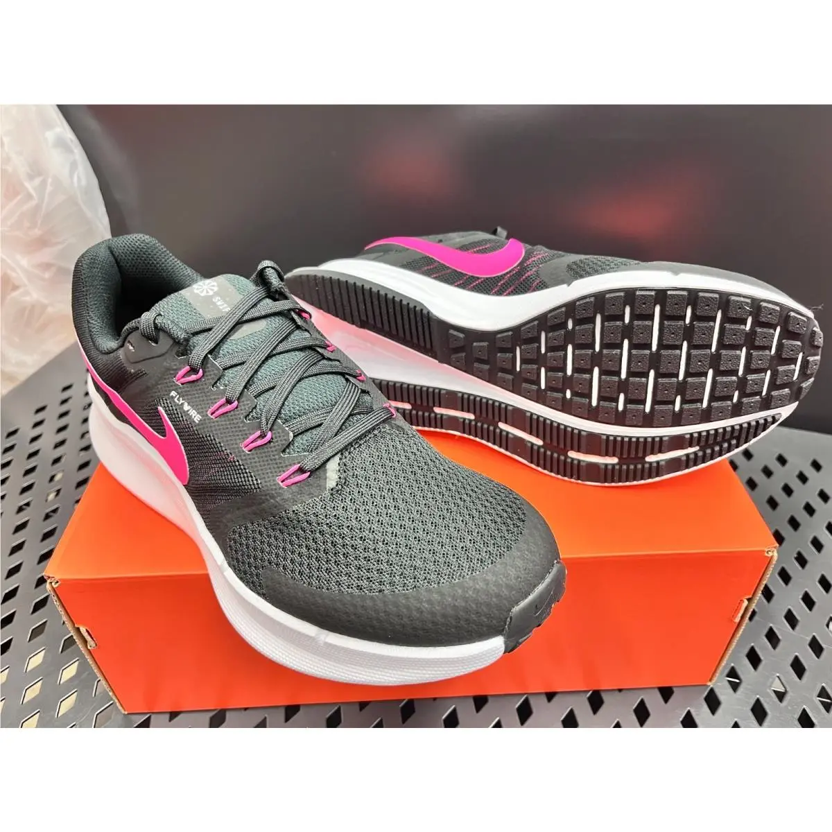 Nike shoes - Nike Run Swift 3 - Run Swift - DR2698-018 - Black/ Hyper Pink 4