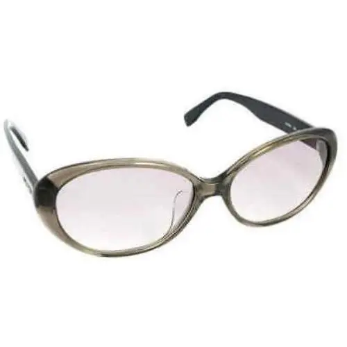 Lacoste L843SA 024-024 Sunglasses Boutique Display