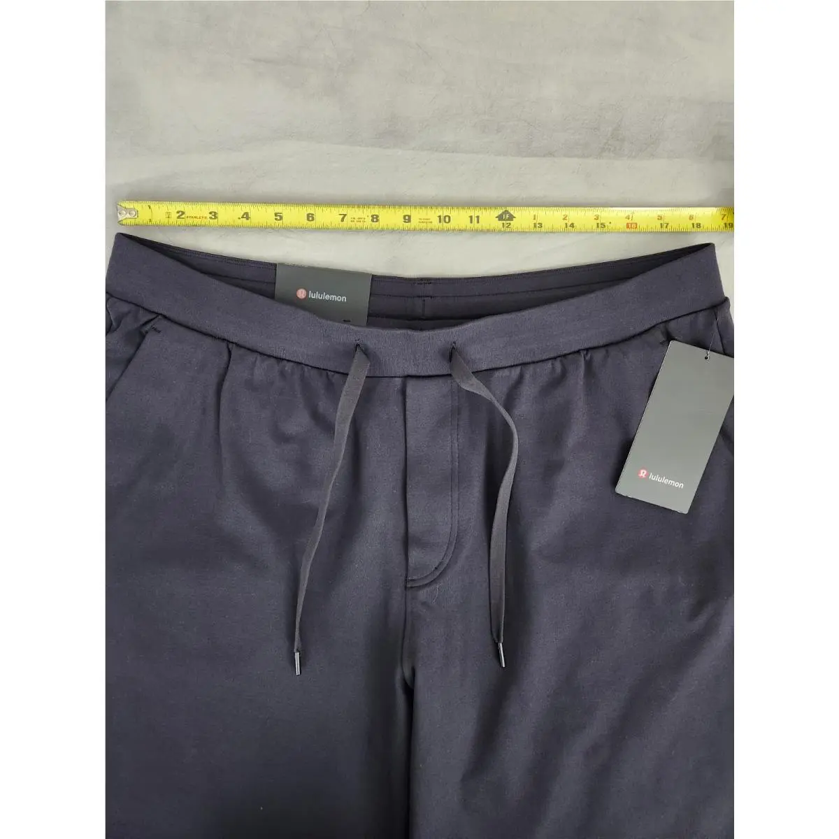 Lululemon clothing - Black 9