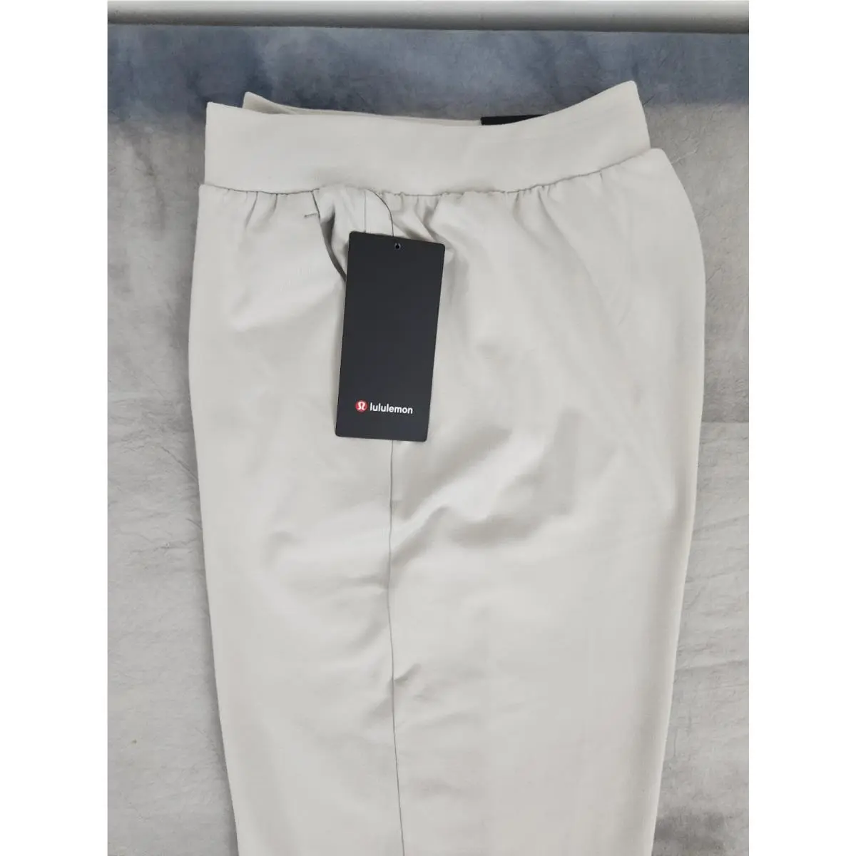 Lululemon clothing - Dove Grey 5
