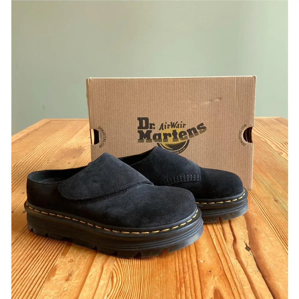 Dr. Martens Black Bronx Suede Zebzag Anywair Mules Shoes W/box - Size 7 - 0425SV