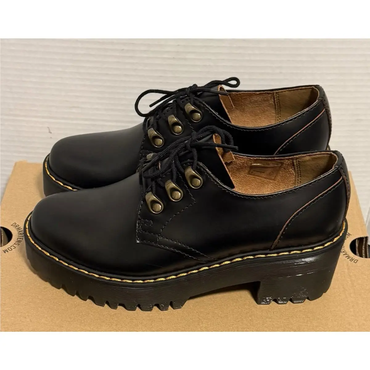 Dr. Martens shoes - Dr. Martens Leona Lo - Martens Leona - Black 1
