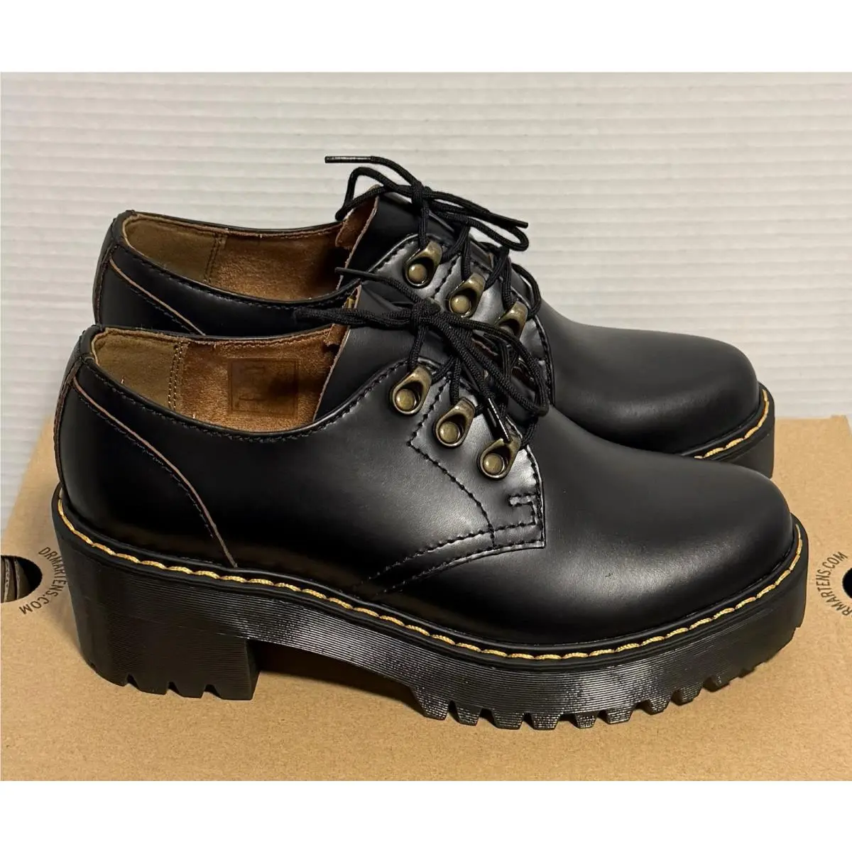 Dr. Martens shoes - Dr. Martens Leona Lo - Martens Leona - Black 2