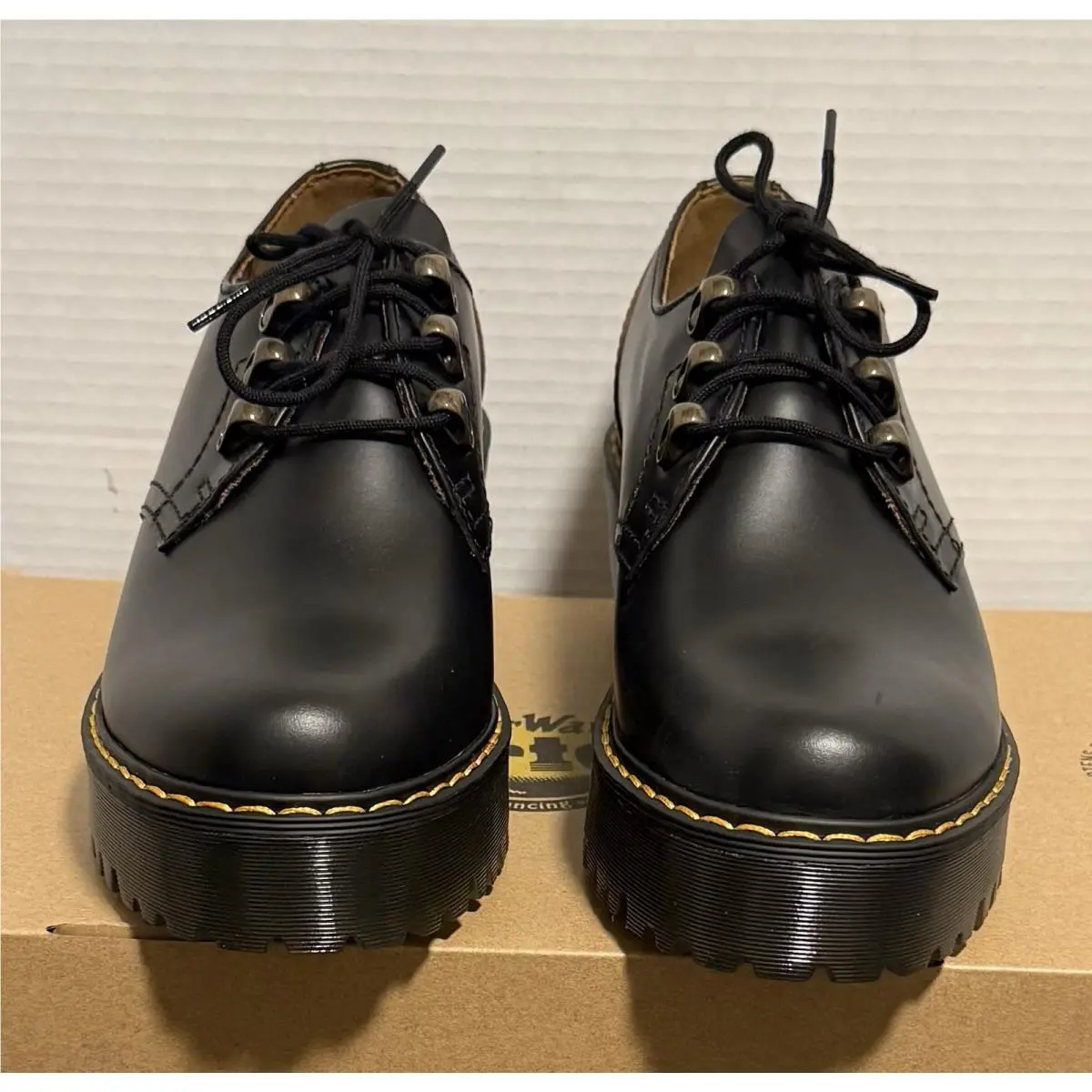Dr. Martens shoes - Dr. Martens Leona Lo - Martens Leona - Black 7