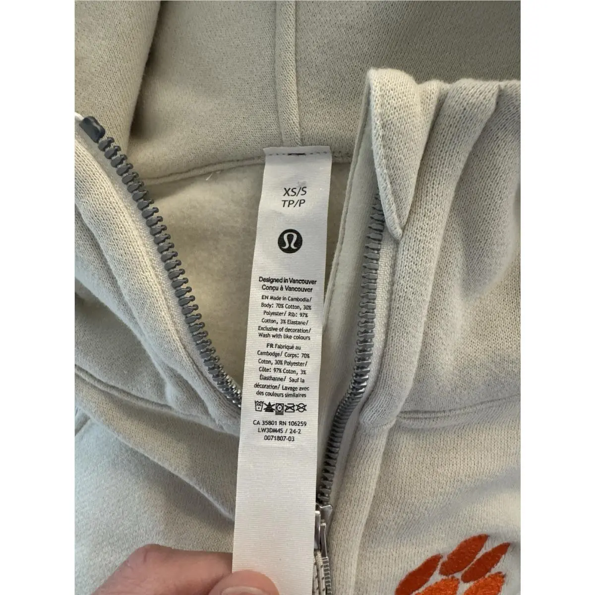 Lululemon clothing - White 5