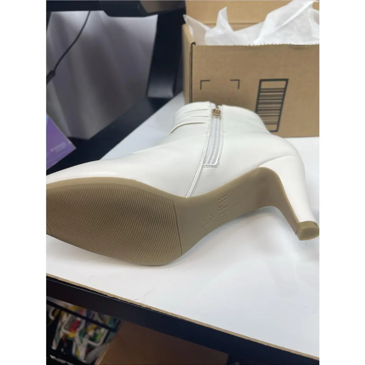 Dr. Martens shoes - White 3