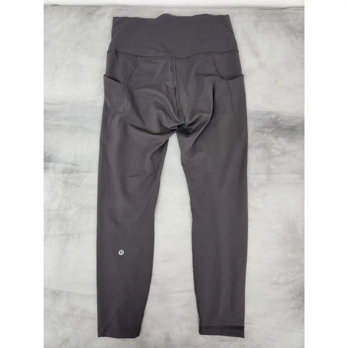 Lululemon clothing - GGRE 8