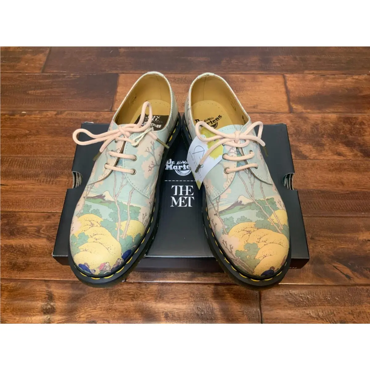 Dr. Martens shoes - Dr. Martens The Met Fuji - Multicolor 0