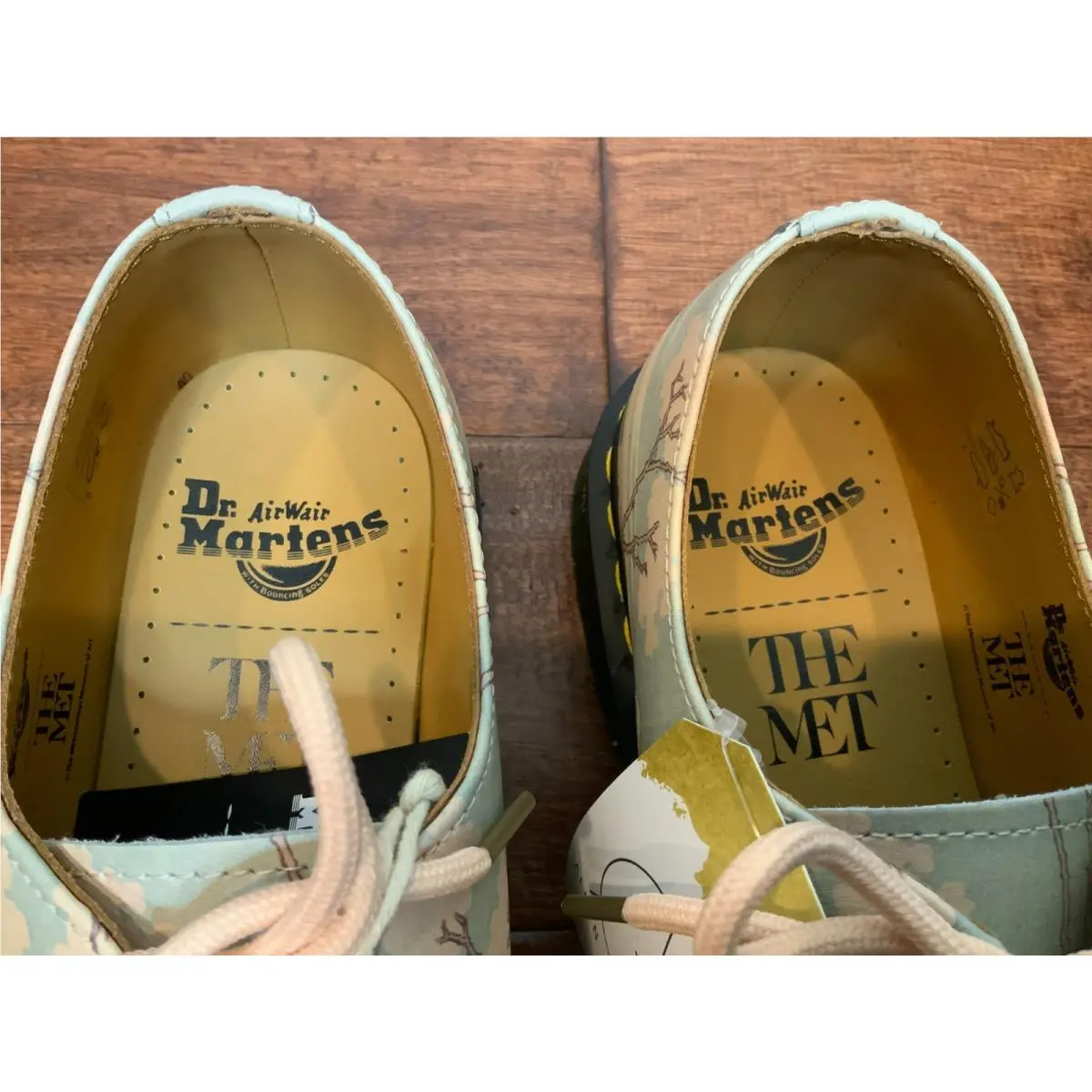 Dr. Martens shoes - Dr. Martens The Met Fuji - Multicolor 3