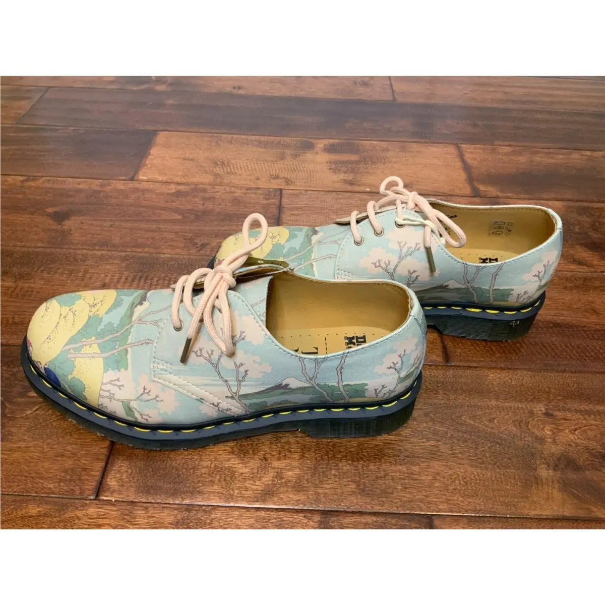 Dr. Martens shoes - Dr. Martens The Met Fuji - Multicolor 4
