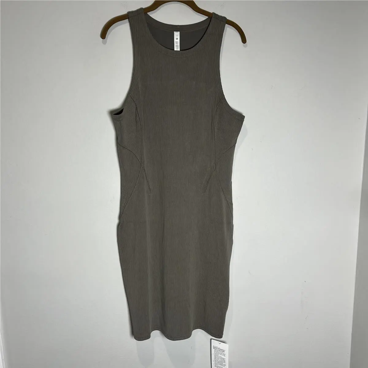 Lululemon Dress Women`s 12 Nomad Beige Ribbed Softstreme Slim Fit Tank Mini