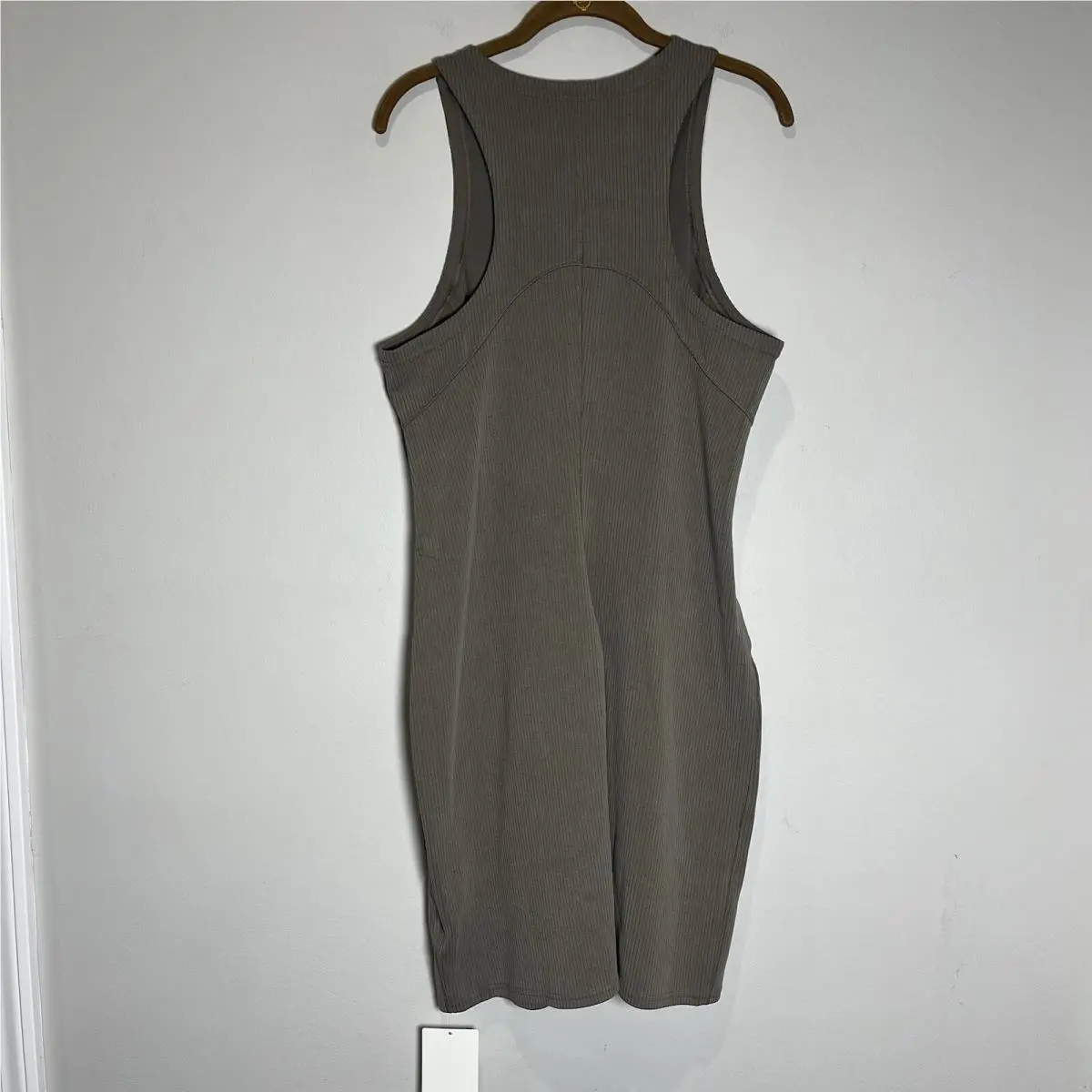 Lululemon clothing - Beige 1