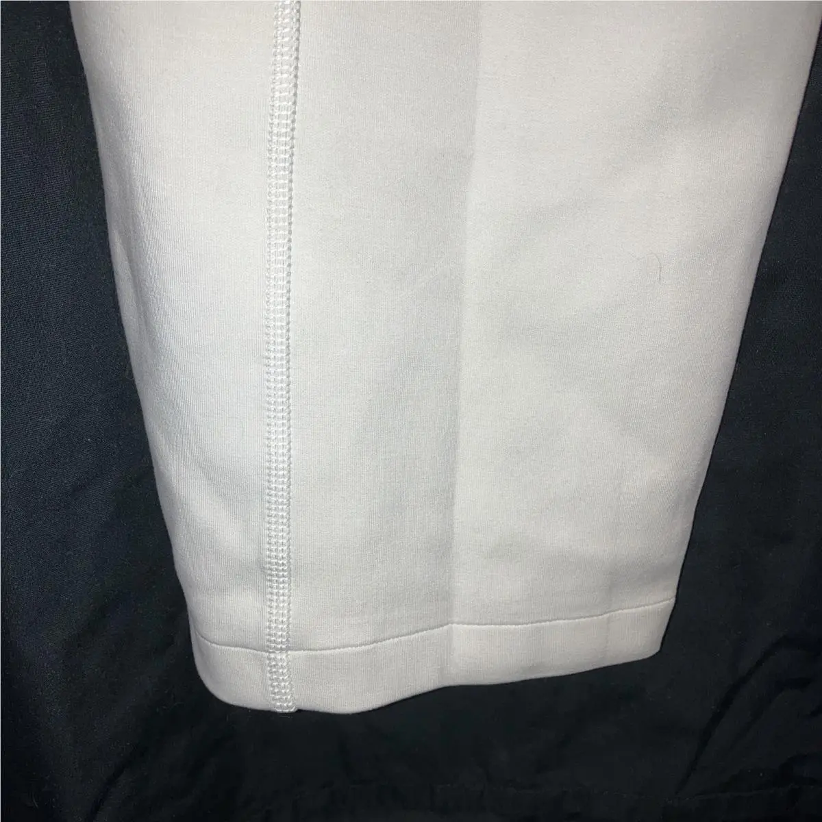 Lululemon clothing - White 3