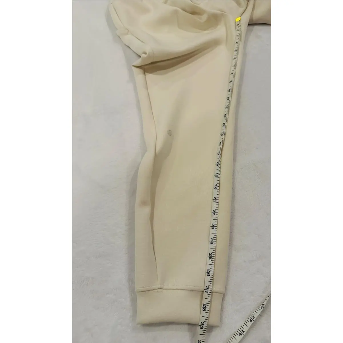 Lululemon clothing - Ivory 1