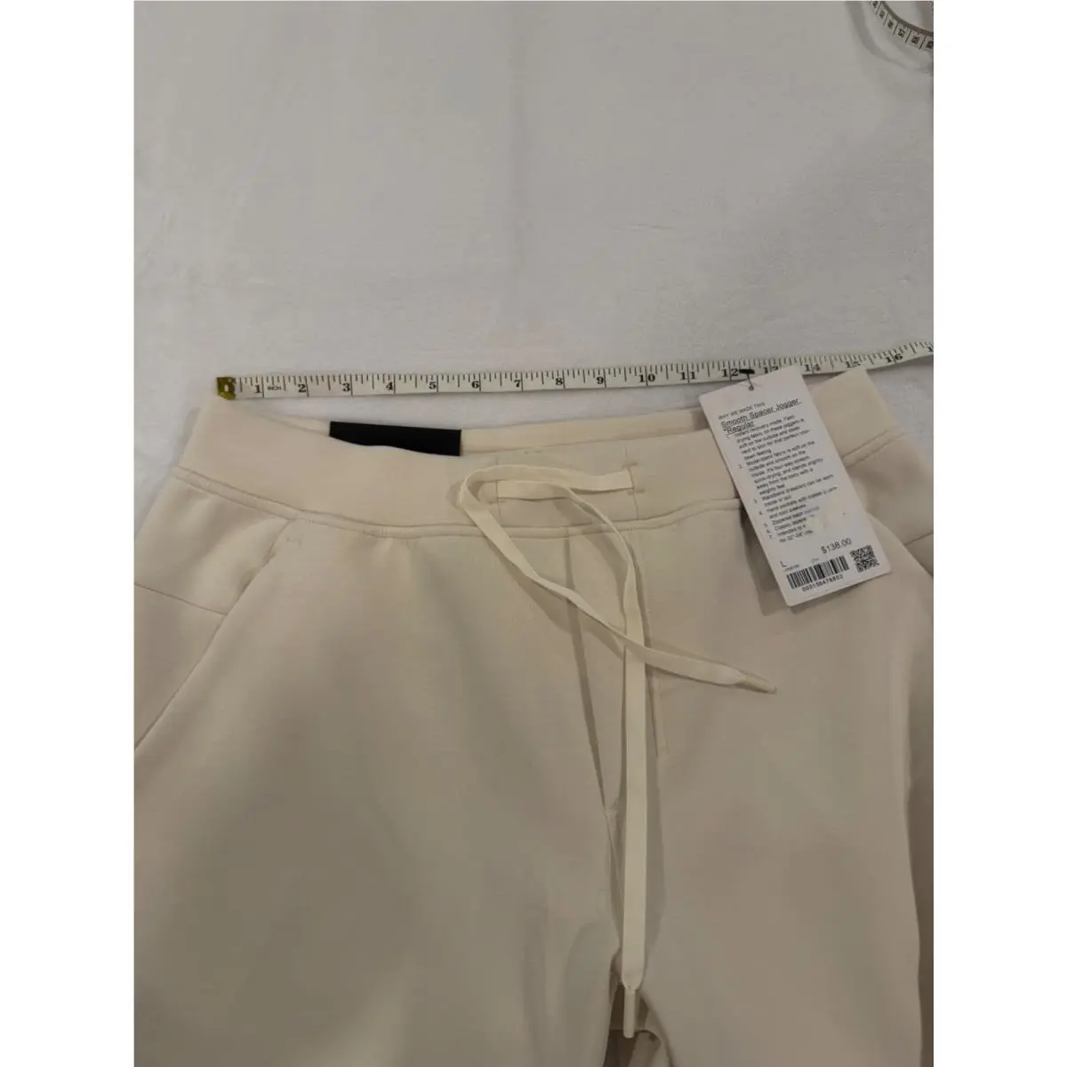 Lululemon clothing - Ivory 4